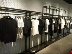 鄭仕服飾最新資訊 贏商新聞解析服裝服飾零售新動向